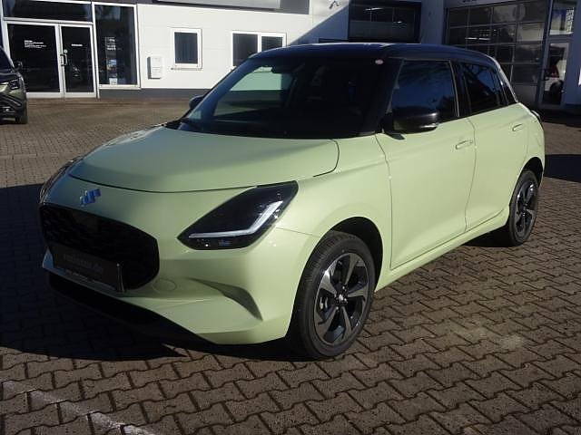 Suzuki Swift in Cool Yellow mit grauem Dach (Foto: Ratio Mobil)