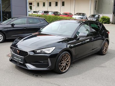 Cupra LEON 2.0 TSI DSG NAVI FREISPR. BEHEIZB. LENKRAD Cupra LEON 2.0 TSI DSG NAVI FREISPR. BEHEIZB. LENKRAD