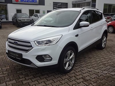 Ford KUGA 1.5 4X4 TITANIUM NAVI AHK SITZH. EINPARKH.