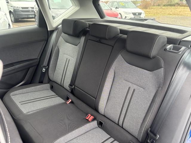 Seat ATECA STYLE 2.0 TDI DSG 4DRIVE AHZV DAB+ NAVI Bildbeschreibung: Seat ATECA STYLE 2.0 TDI DSG 4DRIVE AHZV DAB+ NAVI