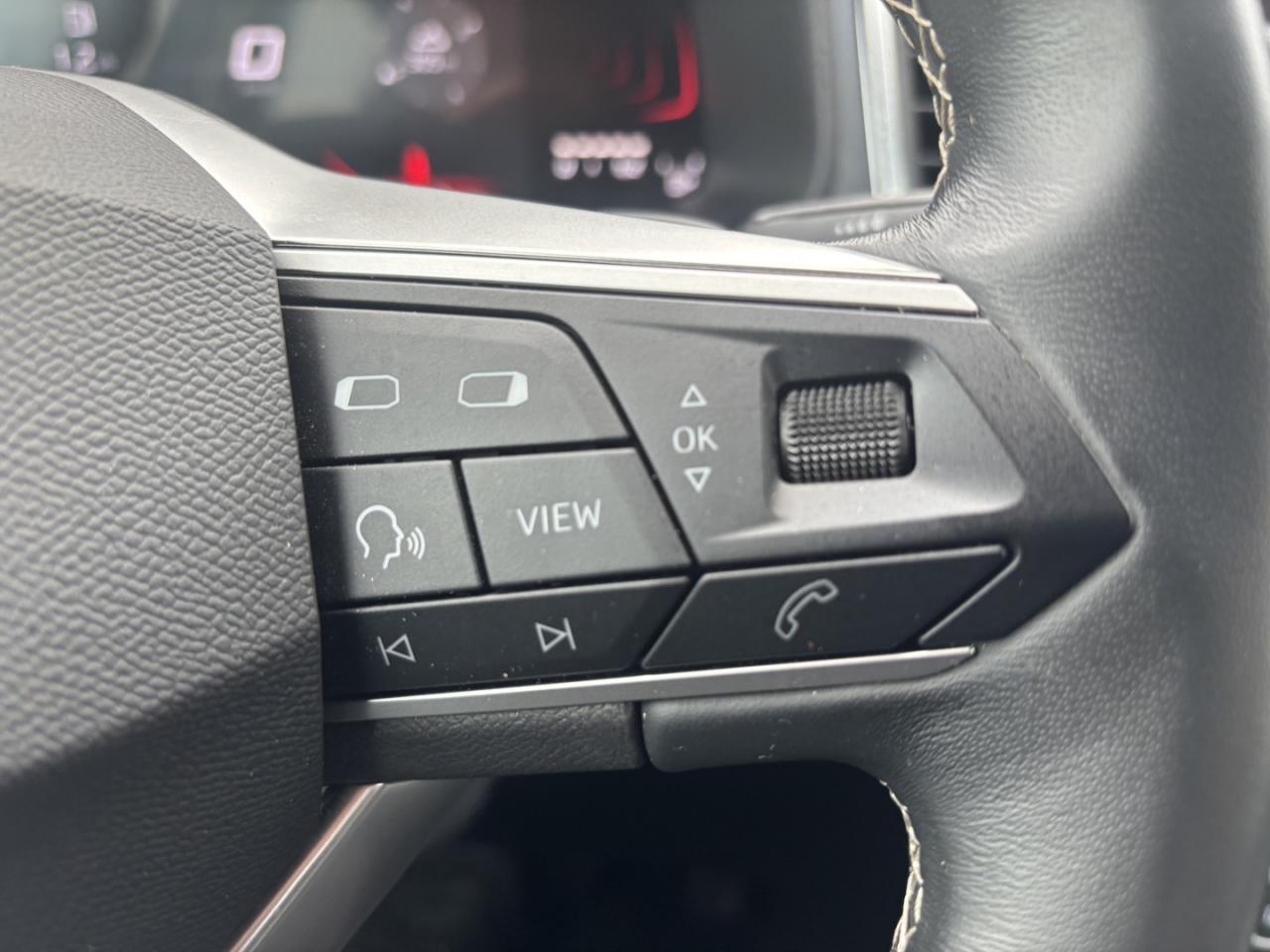 Seat ATECA STYLE 2.0 TDI DSG 4DRIVE AHZV DAB+ NAVI Bildbeschreibung: Seat ATECA STYLE 2.0 TDI DSG 4DRIVE AHZV DAB+ NAVI