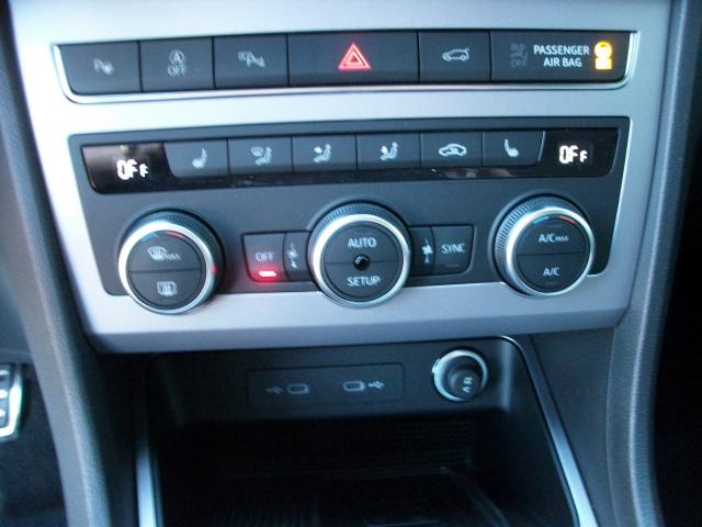 Seat ATECA FR BLACK EDITION 1.5 TSI DSG, CO2-Klasse: E, AHZV NAVI SHZ Bildbeschreibung: Seat ATECA FR BLACK EDITION 1.5 TSI DSG, CO2-Klasse: E, AHZV NAVI SHZ