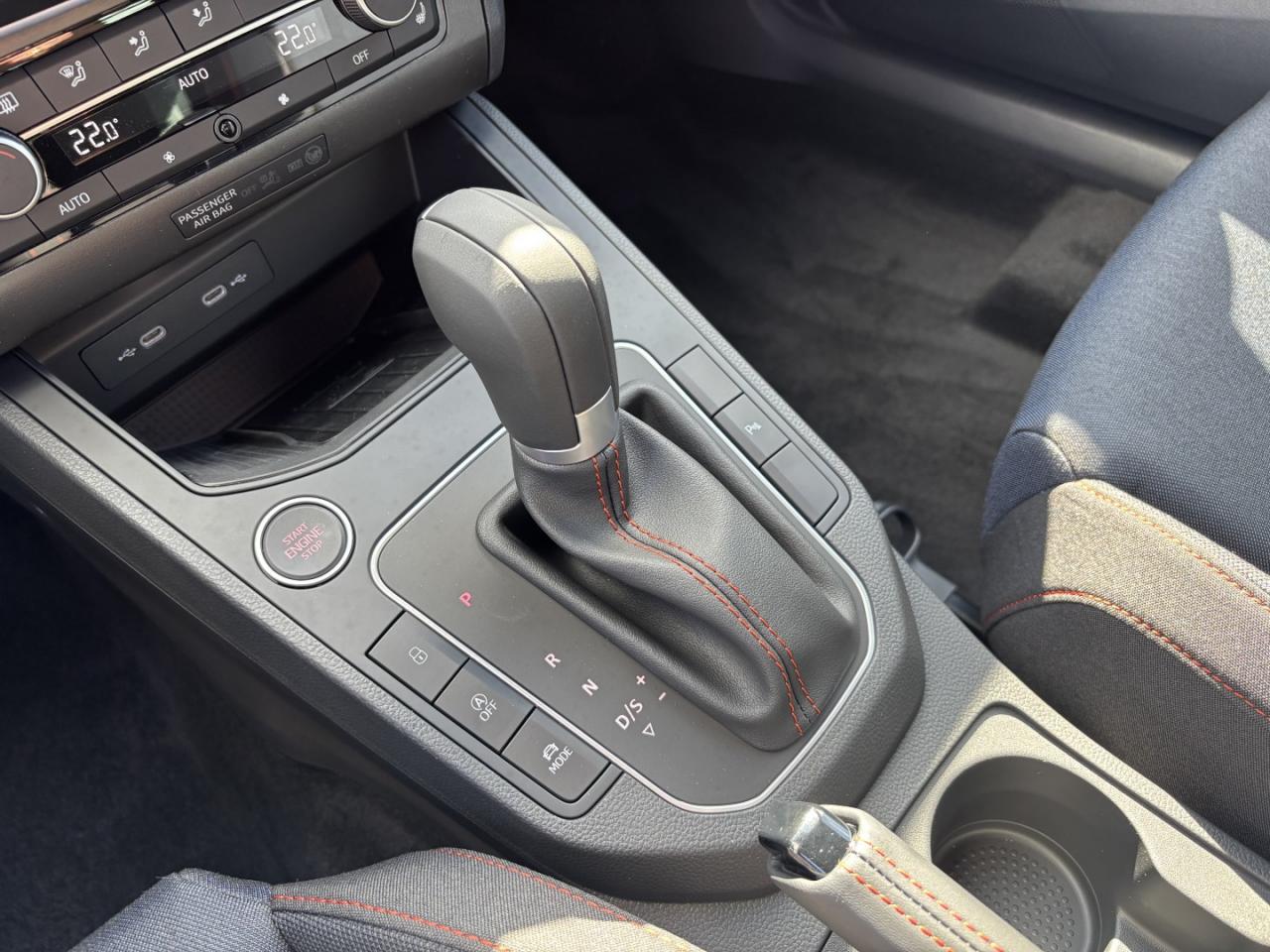 Seat IBIZA FR 1.0 TSI DSG, CO2-Klasse: D, NAVI AHZV-VORB. SITZHEIZ. Bildbeschreibung: Seat IBIZA FR 1.0 TSI DSG, CO2-Klasse: D, NAVI AHZV-VORB. SITZHEIZ.