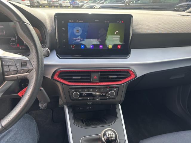 Seat ARONA FR 1.0 TSI NAVI EINPARKH. DAB+ FREISPR. Bildbeschreibung: Seat ARONA FR 1.0 TSI NAVI EINPARKH. DAB+ FREISPR.