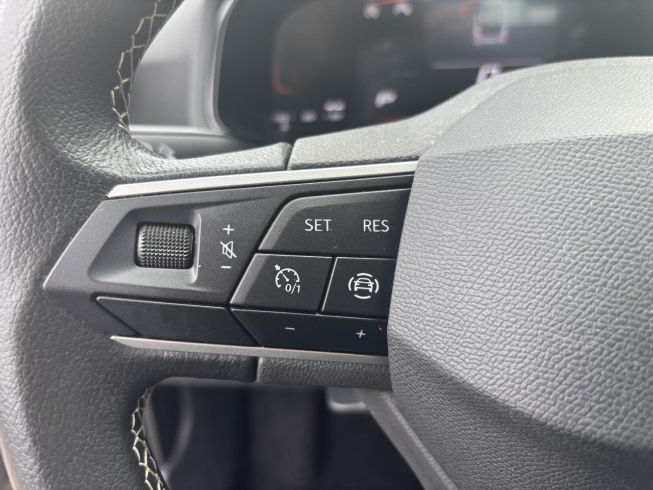 Seat ARONA STYLE 1.0 TSI DSG FULL-LINK EINPARKH. DAB+ Bildbeschreibung: Seat ARONA STYLE 1.0 TSI DSG FULL-LINK EINPARKH. DAB+