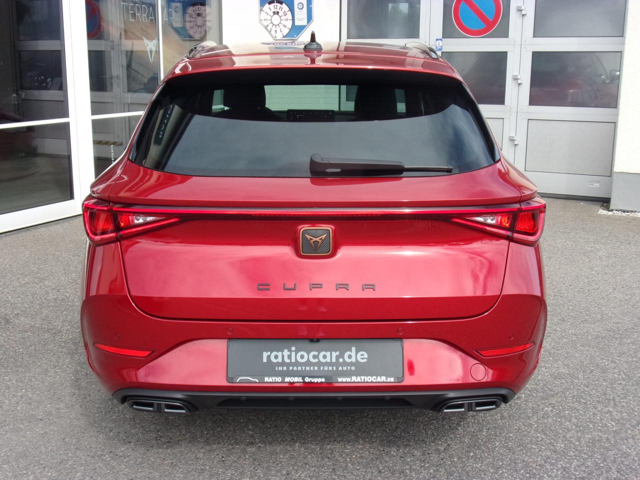 Cupra LEON SPORTSTOURER 2.0 TSI DSG NAVI SITZHEIZ. EPH Bildbeschreibung: Cupra LEON SPORTSTOURER 2.0 TSI DSG NAVI SITZHEIZ. EPH