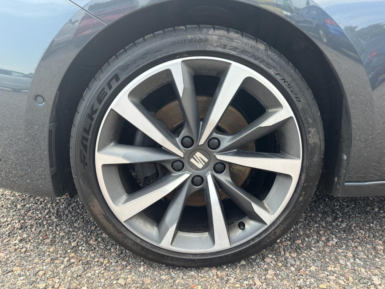 Seat LEON SPORTSTOURER FR 1.5 TSI DSG NAVI EINPARKH. Bildbeschreibung: Seat LEON SPORTSTOURER FR 1.5 TSI DSG NAVI EINPARKH.