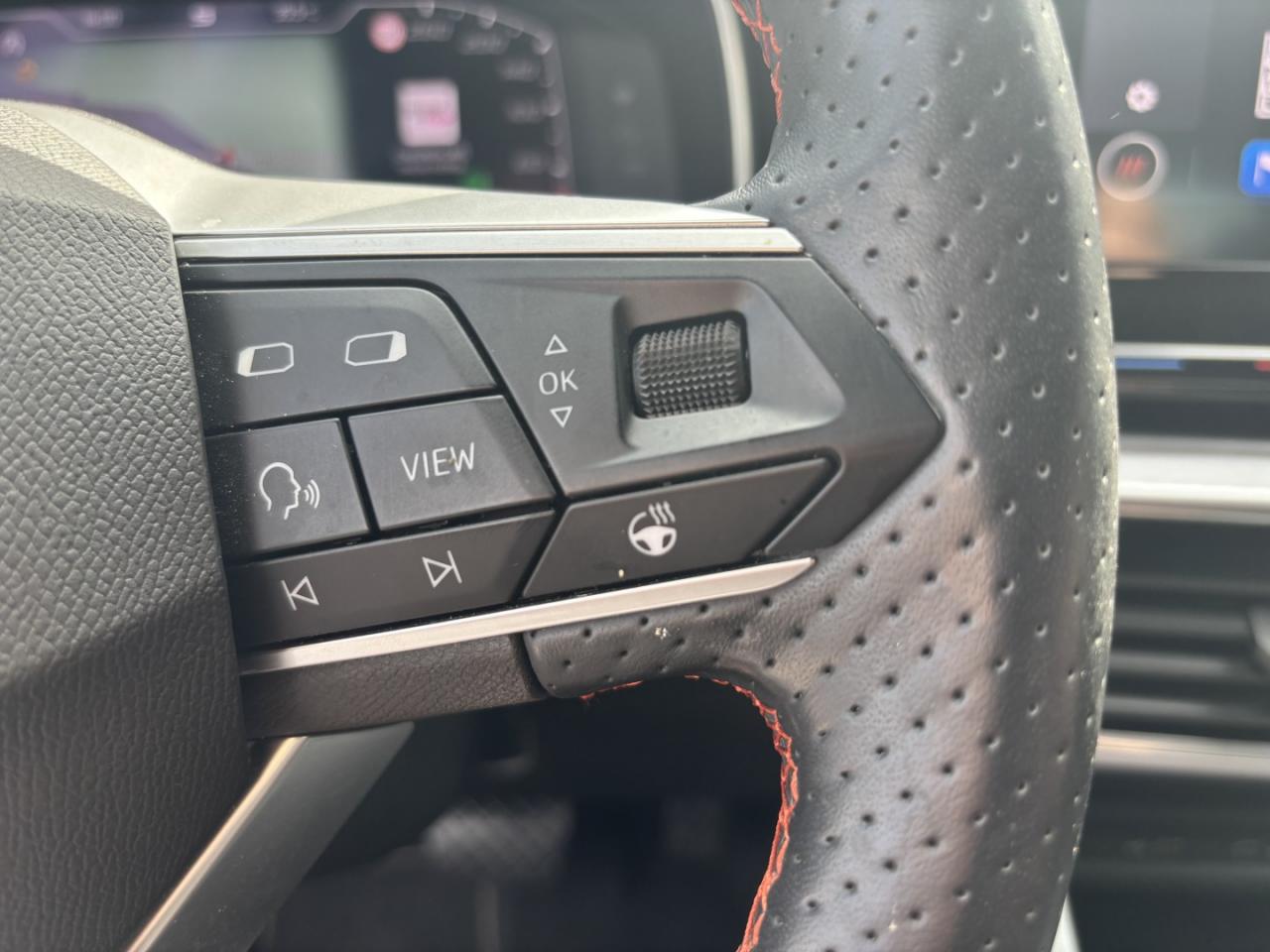 Seat LEON SPORTSTOURER FR 1.5 TSI DSG NAVI EINPARKH. Bildbeschreibung: Seat LEON SPORTSTOURER FR 1.5 TSI DSG NAVI EINPARKH.