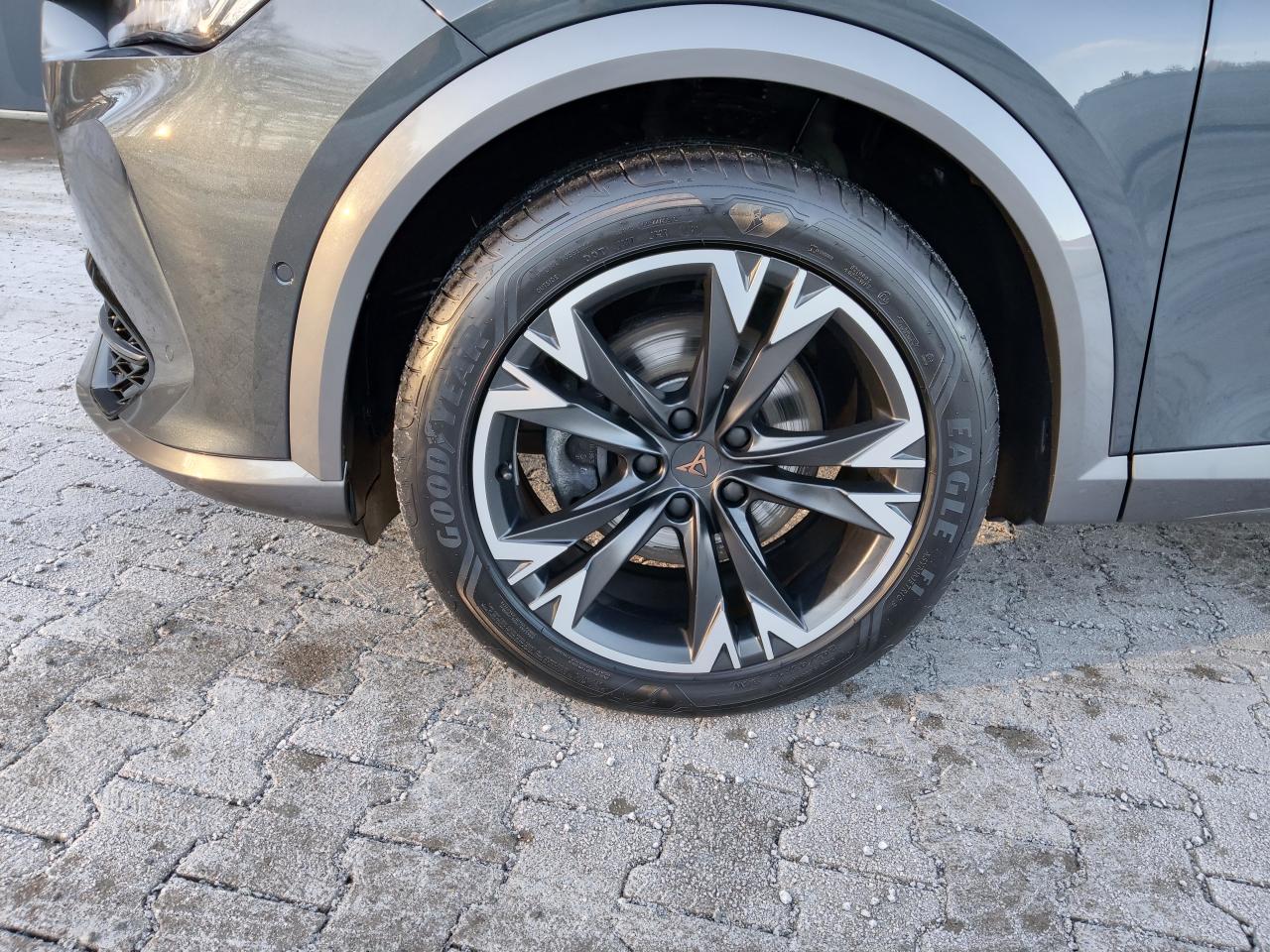 Cupra FORMENTOR 1.5 TSI NAVI ADAPT. FAHRWERK SHZ Bildbeschreibung: Cupra FORMENTOR 1.5 TSI NAVI ADAPT. FAHRWERK SHZ