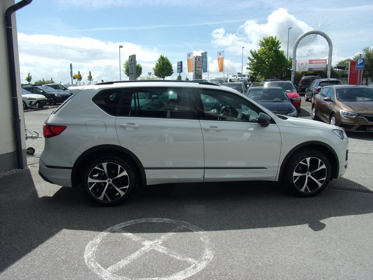 Seat TARRACO FR 2.0 TDI DSG AHZV NAVI STANDHEIZ. SHZ Bildbeschreibung: Seat TARRACO FR 2.0 TDI DSG AHZV NAVI STANDHEIZ. SHZ
