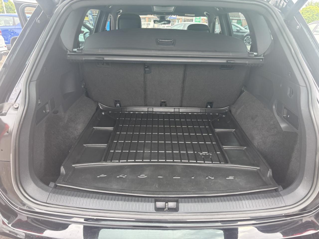 Seat TARRACO XCELLENCE 2.0 TDI AHZV NAVI SITZH. V+HI Bildbeschreibung: Seat TARRACO XCELLENCE 2.0 TDI AHZV NAVI SITZH. V+HI