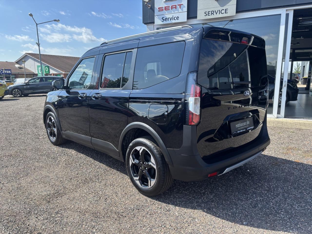 Ford TOURNEO 1.0 , CO2-Klasse: B, NAVI Bildbeschreibung: Ford TOURNEO 1.0 , CO2-Klasse: B, NAVI