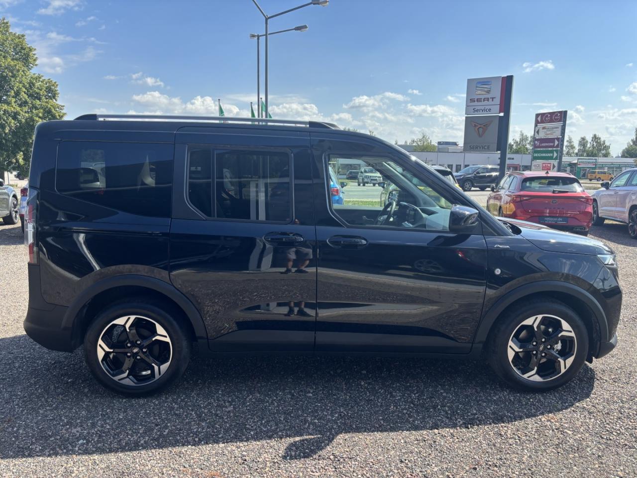 Ford TOURNEO 1.0 , CO2-Klasse: B, NAVI Bildbeschreibung: Ford TOURNEO 1.0 , CO2-Klasse: B, NAVI