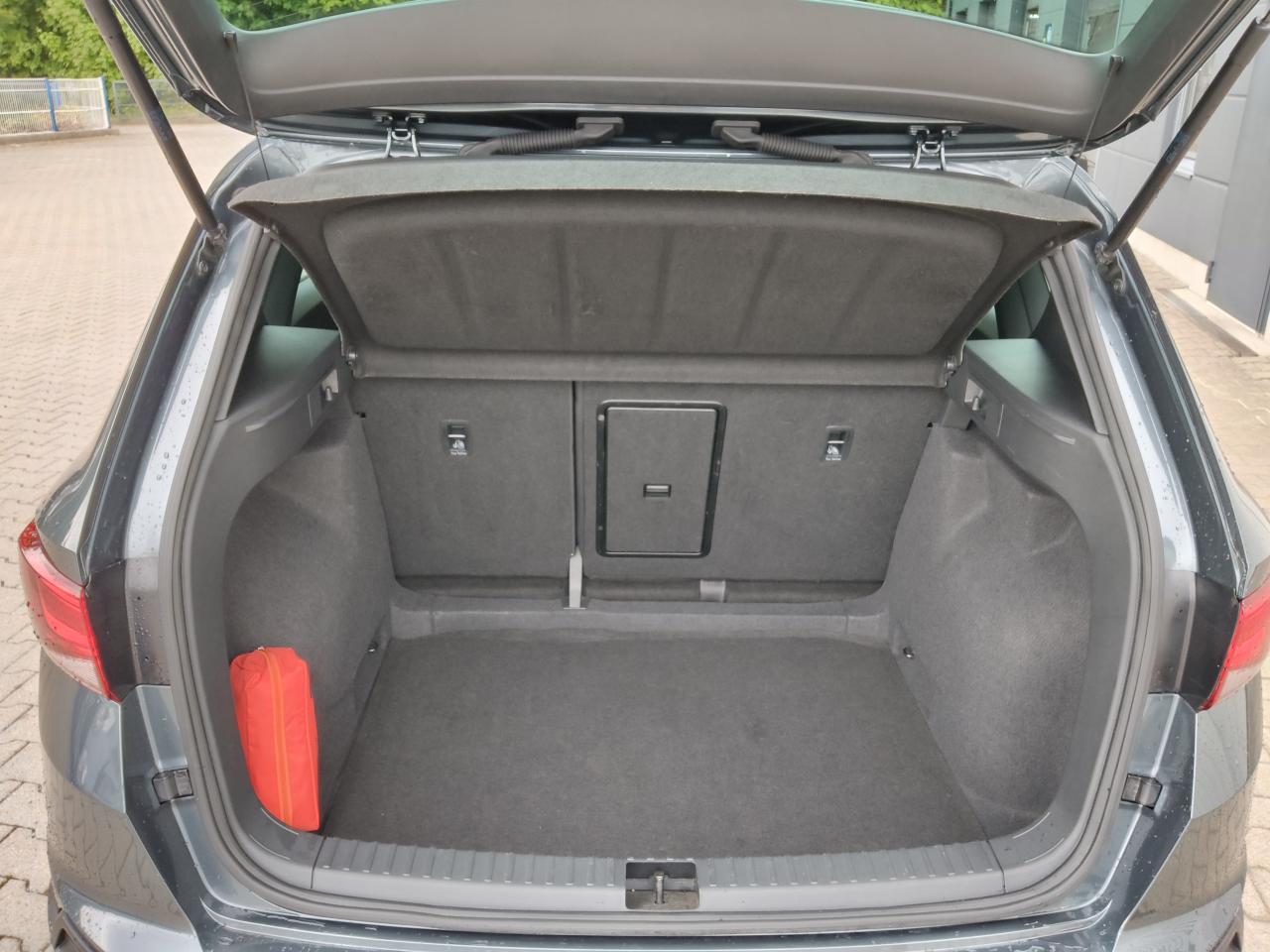 Seat ATECA 2.0 STANDHEIZ. EPH SHZ Bildbeschreibung: Seat ATECA 2.0 STANDHEIZ. EPH SHZ