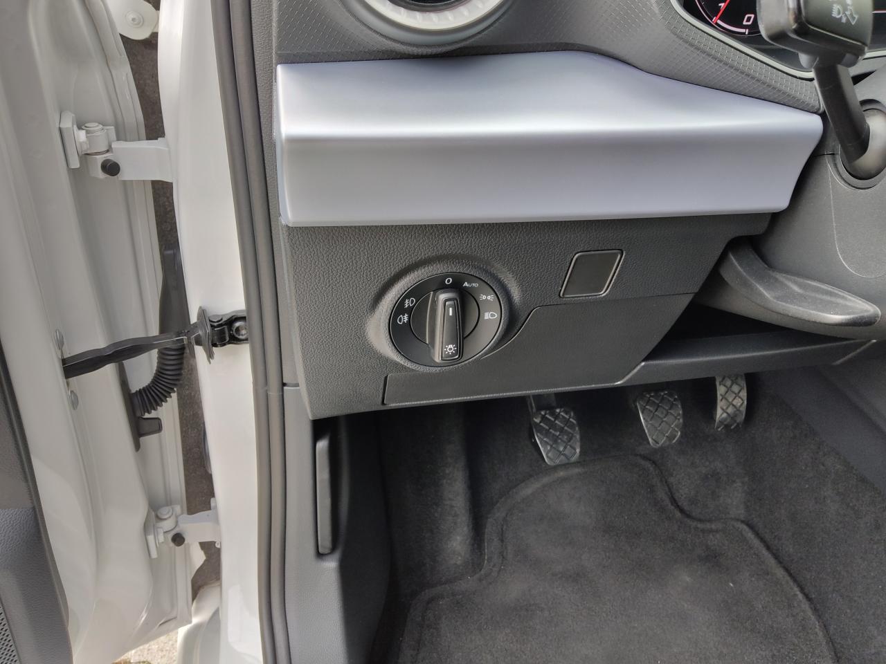 Seat IBIZA 1.0 FR NAVI SITZH. USB EINPARKH. DAB+ Bildbeschreibung: Seat IBIZA 1.0 FR NAVI SITZH. USB EINPARKH. DAB+