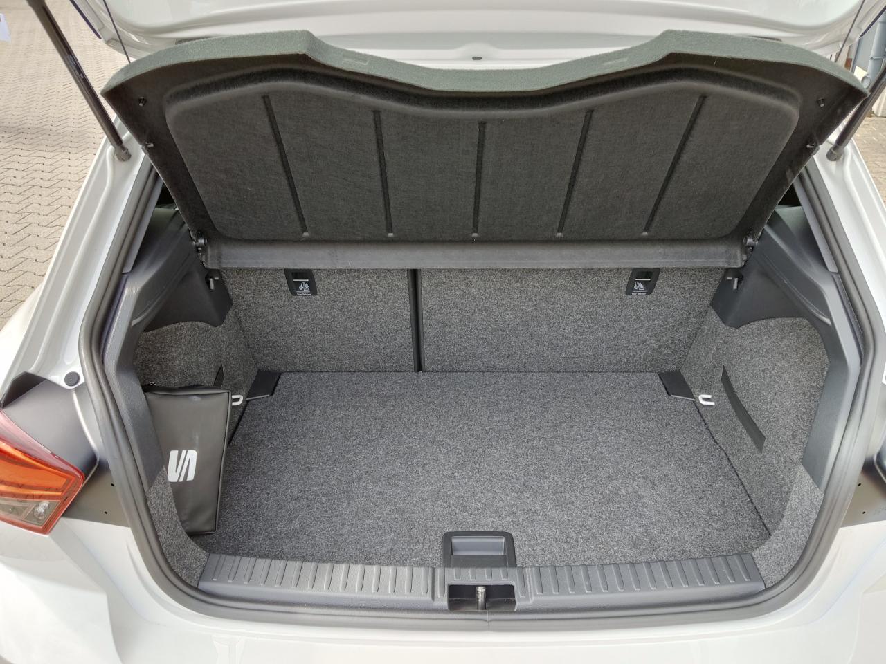 Seat IBIZA 1.0 FR NAVI SITZH. USB EINPARKH. DAB+ Bildbeschreibung: Seat IBIZA 1.0 FR NAVI SITZH. USB EINPARKH. DAB+