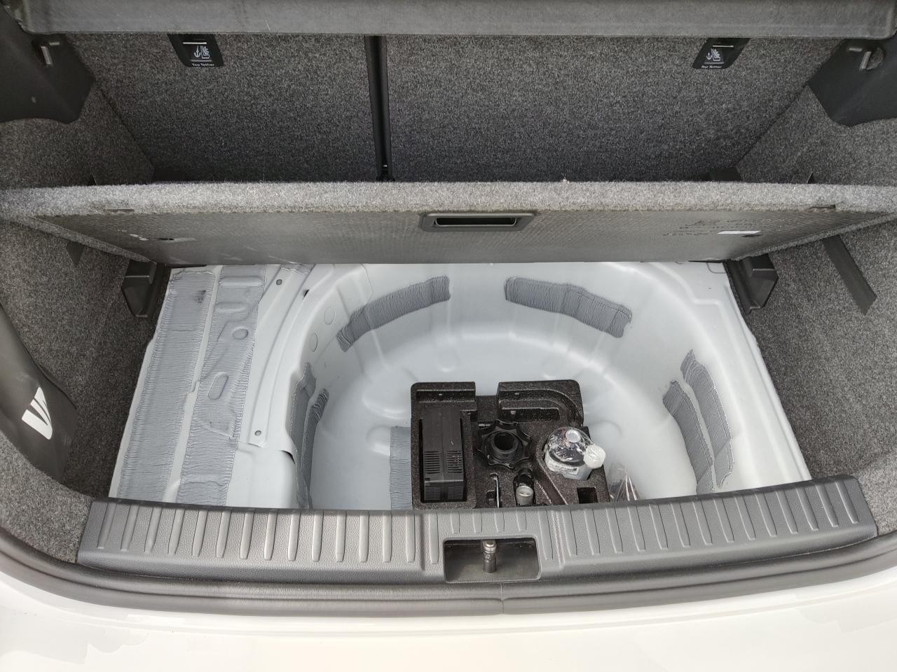 Seat IBIZA 1.0 FR NAVI SITZH. USB EINPARKH. DAB+ Bildbeschreibung: Seat IBIZA 1.0 FR NAVI SITZH. USB EINPARKH. DAB+