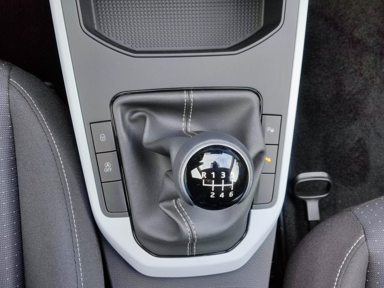 Seat ARONA ROAD EDITION 1.0 TSI NAVI SHZ AHZV-VORBER. Bildbeschreibung: Seat ARONA ROAD EDITION 1.0 TSI NAVI SHZ AHZV-VORBER.