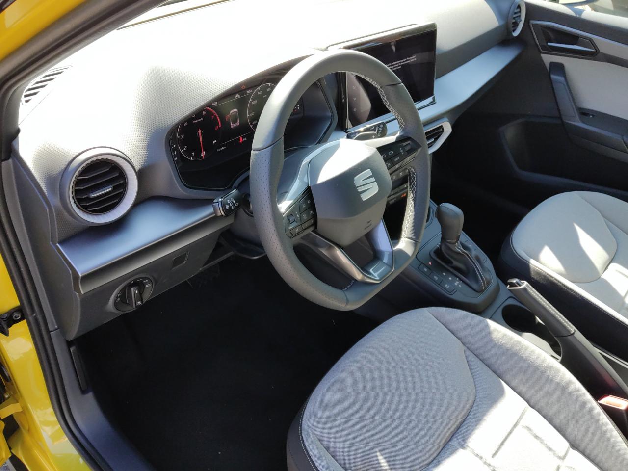 Seat ARONA FR 1.0 TSI DSG, CO2-Klasse: D, NAVI SITZHEIZ. AHZV-VORBER. Bildbeschreibung: Seat ARONA FR 1.0 TSI DSG, CO2-Klasse: D, NAVI SITZHEIZ. AHZV-VORBER.