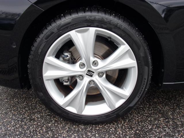 Seat LEON SPORTSTOURER FR 2.0 TDI DSG AHK NAVI KAMERA Bildbeschreibung: Seat LEON SPORTSTOURER FR 2.0 TDI DSG AHK NAVI KAMERA