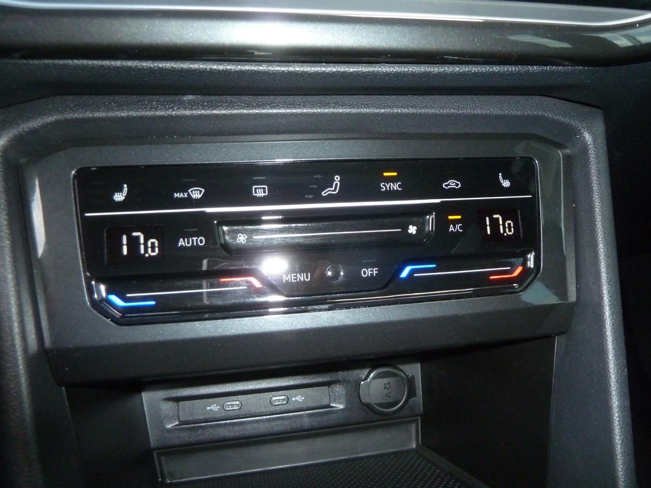 Seat TARRACO FR 2.0 TDI DSG SITZHEIZ. EINPARKH. DAB+ Bildbeschreibung: Seat TARRACO FR 2.0 TDI DSG SITZHEIZ. EINPARKH. DAB+