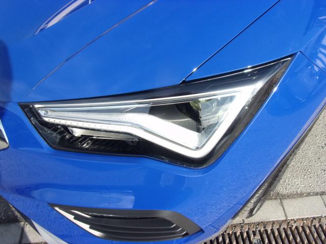 Seat ATECA STYLE 2.0 TDI DSG 4DRIVE DAB+ USB NAVI Bildbeschreibung: Seat ATECA STYLE 2.0 TDI DSG 4DRIVE DAB+ USB NAVI