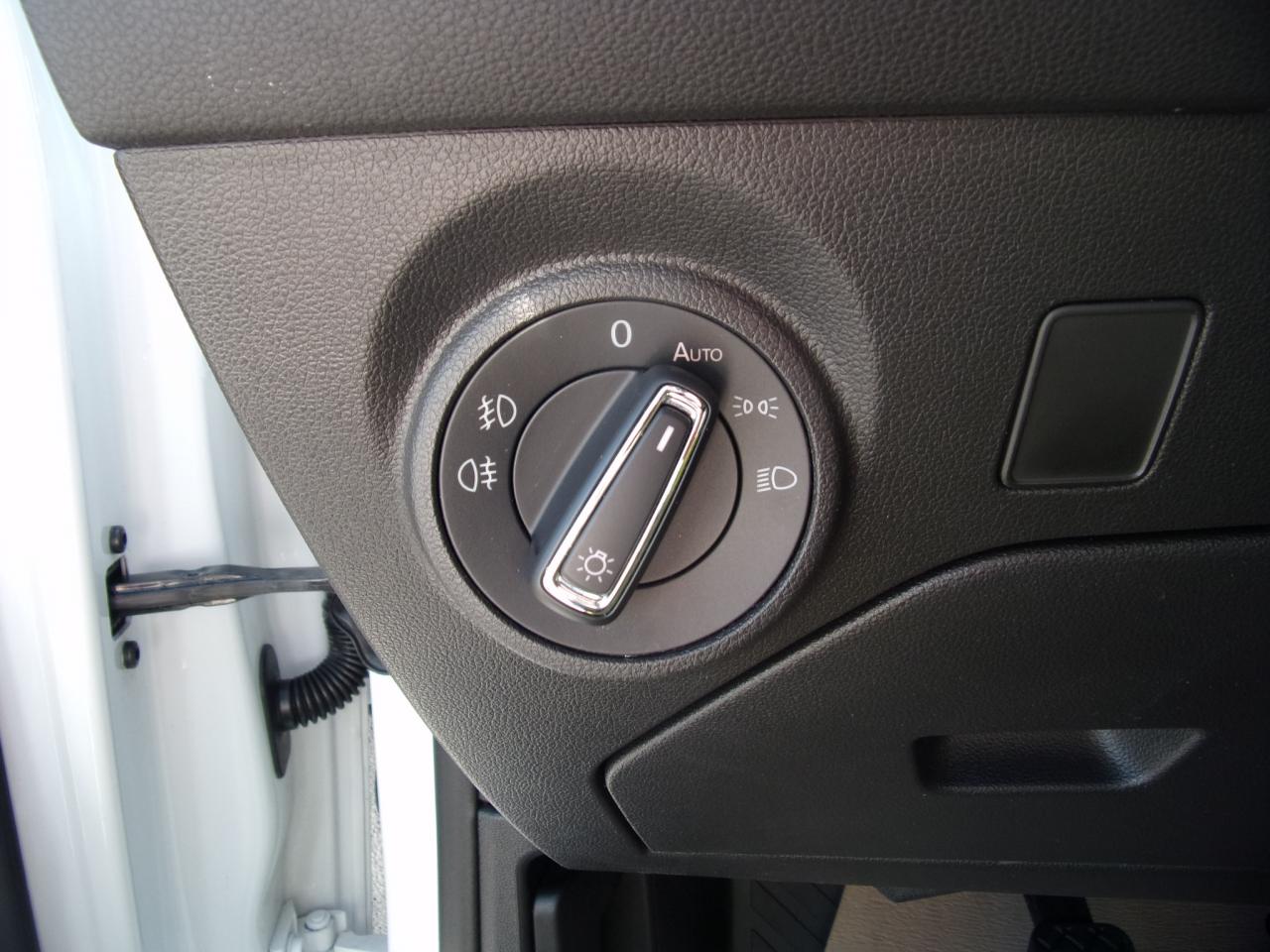 Seat LEON SPORTSTOURER FR 1.5 TSI ACT NAVI ACC Bildbeschreibung: Seat LEON SPORTSTOURER FR 1.5 TSI ACT NAVI ACC
