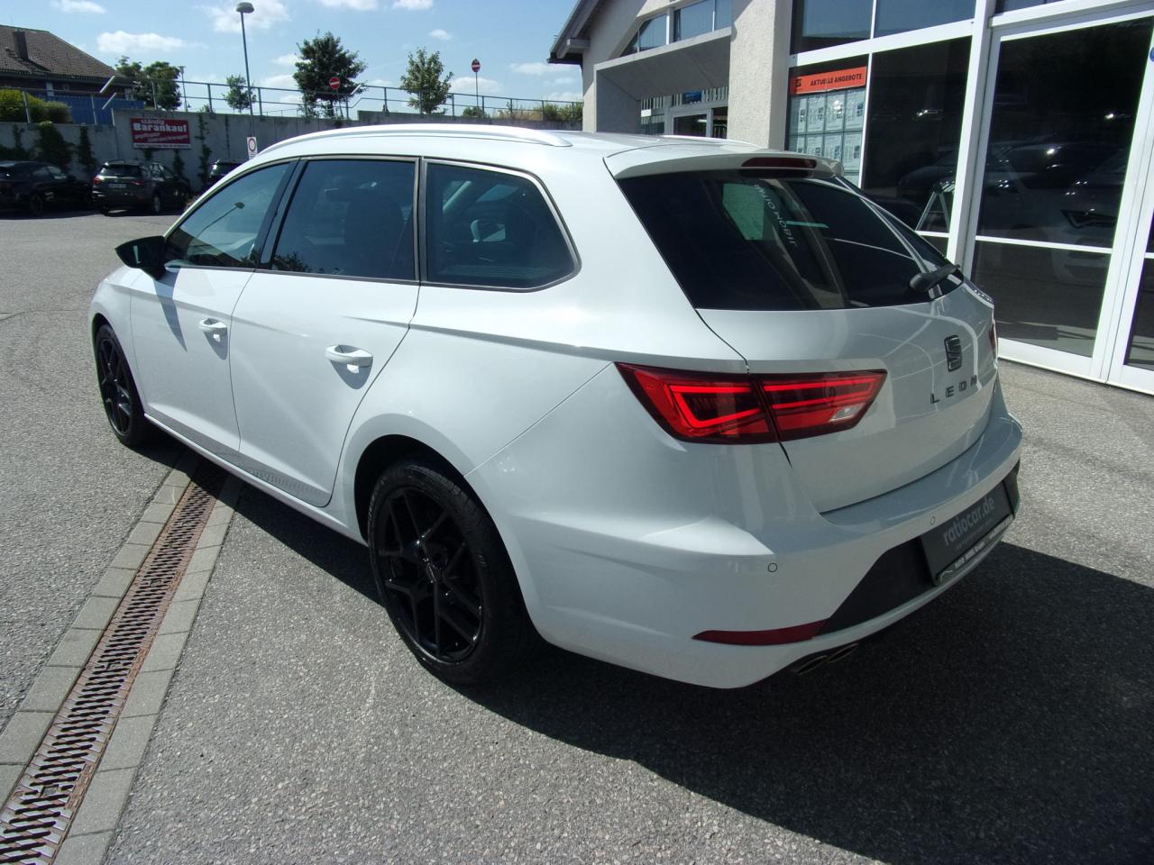Seat LEON SPORTSTOURER FR 1.5 TSI ACT NAVI ACC Bildbeschreibung: Seat LEON SPORTSTOURER FR 1.5 TSI ACT NAVI ACC