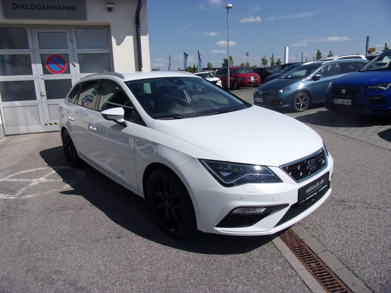 Seat LEON SPORTSTOURER FR 1.5 TSI ACT NAVI ACC Bildbeschreibung: Seat LEON SPORTSTOURER FR 1.5 TSI ACT NAVI ACC
