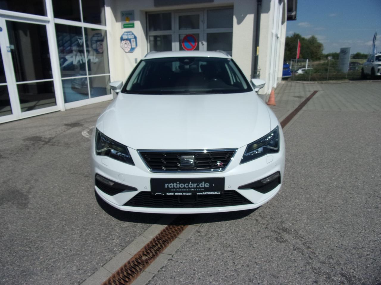 Seat LEON SPORTSTOURER FR 1.5 TSI ACT NAVI ACC Bildbeschreibung: Seat LEON SPORTSTOURER FR 1.5 TSI ACT NAVI ACC