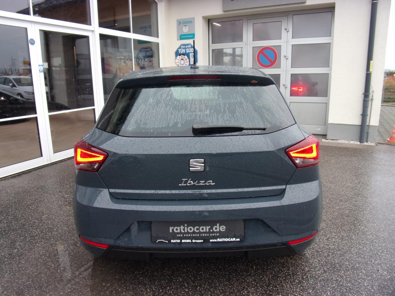 Seat IBIZA ROAD EDITION 1.0 TSI AHZV-VORBER. NAVI SHZ Bildbeschreibung: Seat IBIZA ROAD EDITION 1.0 TSI AHZV-VORBER. NAVI SHZ