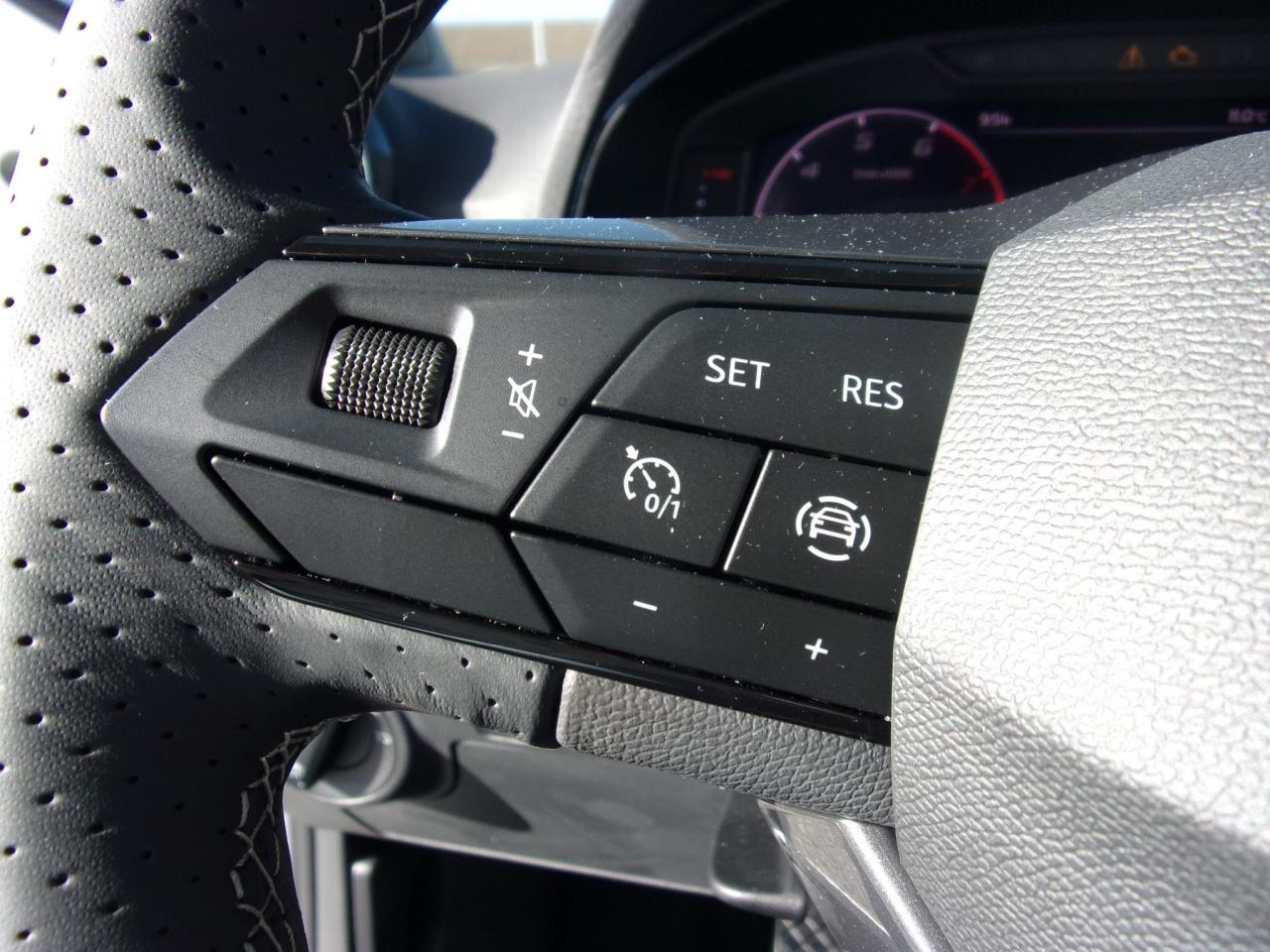 Seat IBIZA STYLE 1.0 TSI, CO2-Klasse: D, NAVI SITZHEIZ. EINPARKH. Bildbeschreibung: Seat IBIZA STYLE 1.0 TSI, CO2-Klasse: D, NAVI SITZHEIZ. EINPARKH.