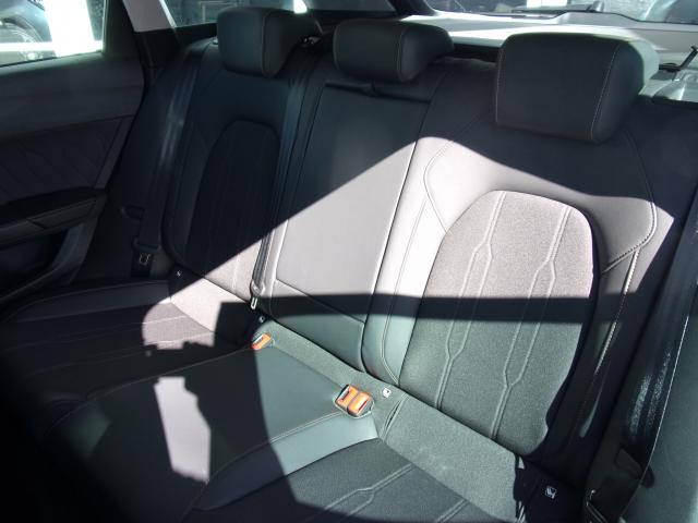 Cupra LEON SPORTSTOURER 2.0 TDI DSG PANORAMADACH DAB+ Bildbeschreibung: Cupra LEON SPORTSTOURER 2.0 TDI DSG PANORAMADACH DAB+