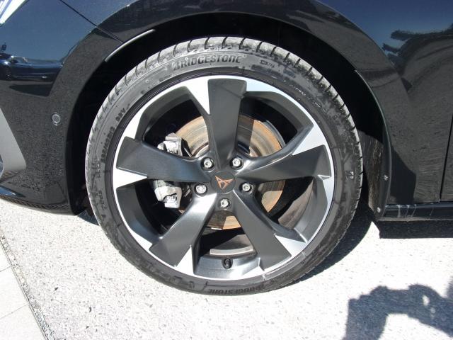 Cupra LEON SPORTSTOURER 2.0 TDI DSG PANORAMADACH DAB+ Bildbeschreibung: Cupra LEON SPORTSTOURER 2.0 TDI DSG PANORAMADACH DAB+