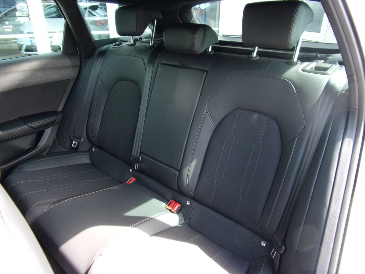 Cupra LEON SPORTSTOURER 1.5 ETSI DSG, CO2-Klasse: D, NAVI AHZV SITZH. Bildbeschreibung: Cupra LEON SPORTSTOURER 1.5 ETSI DSG, CO2-Klasse: D, NAVI AHZV SITZH.