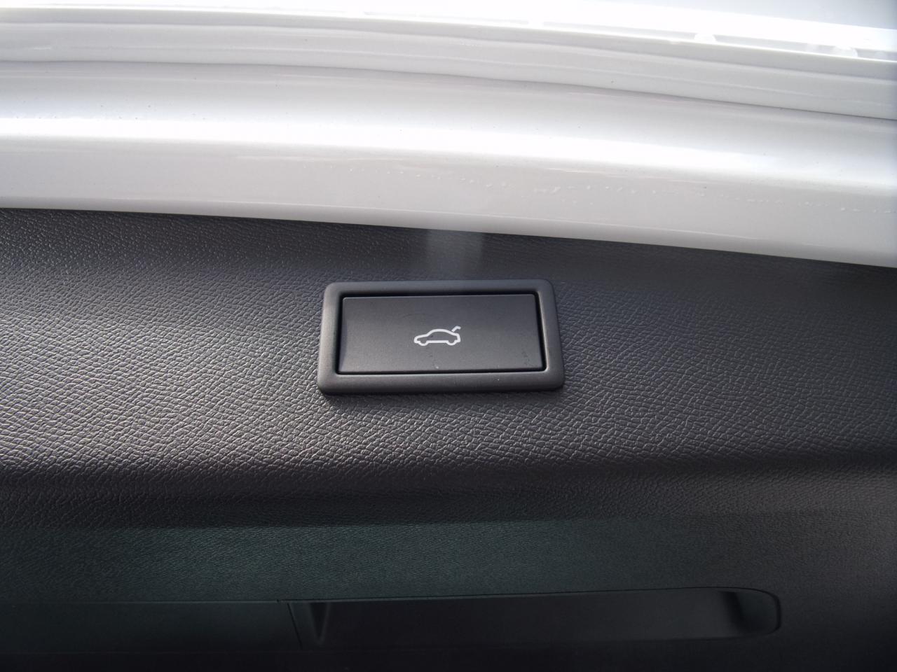 Cupra LEON SPORTSTOURER 1.5 ETSI DSG, CO2-Klasse: D, NAVI AHZV SITZH. Bildbeschreibung: Cupra LEON SPORTSTOURER 1.5 ETSI DSG, CO2-Klasse: D, NAVI AHZV SITZH.