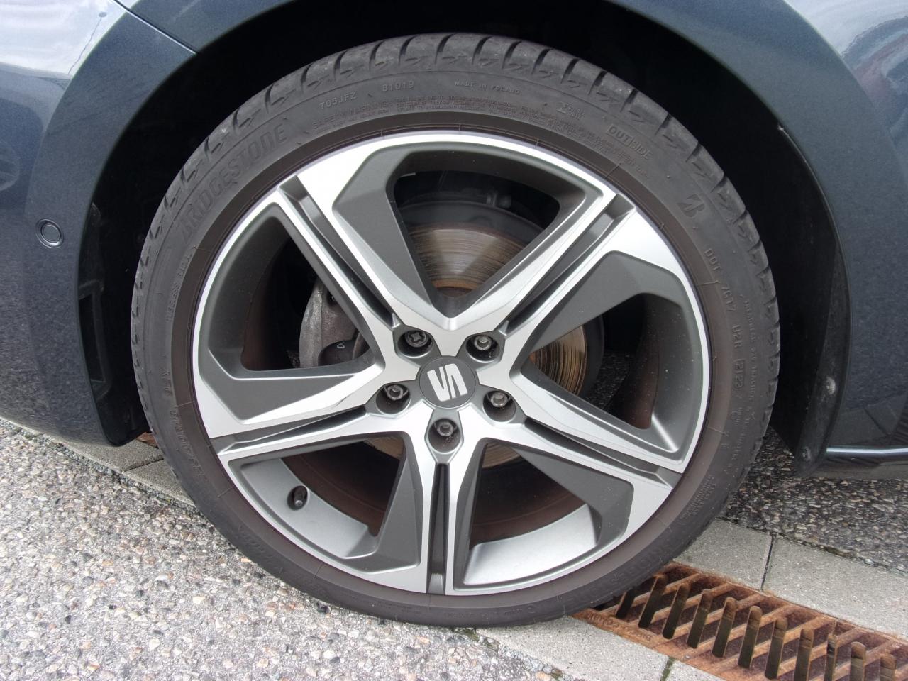 Seat LEON SPORTSTOURER FR PLUS 1.5 TSI ACT STANDH. Bildbeschreibung: Seat LEON SPORTSTOURER FR PLUS 1.5 TSI ACT STANDH.
