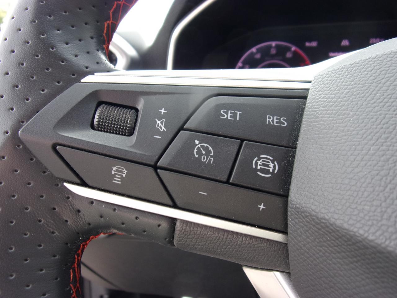 Seat LEON SPORTSTOURER FR PLUS 1.5 TSI ACT STANDH. Bildbeschreibung: Seat LEON SPORTSTOURER FR PLUS 1.5 TSI ACT STANDH.