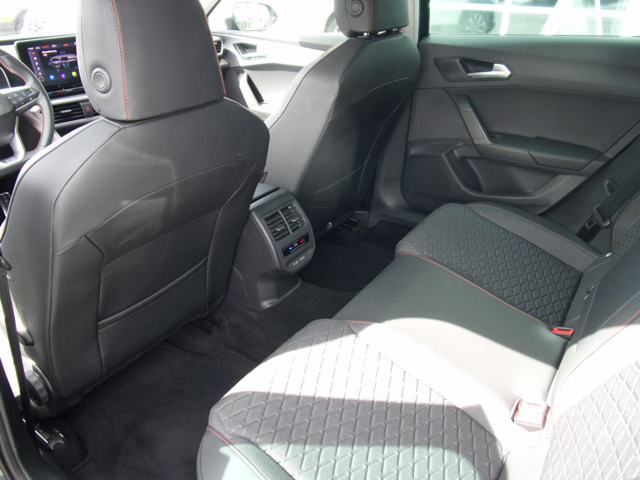 Seat LEON ST 1.5 FR PLUS STANDH. Bildbeschreibung: Seat LEON ST 1.5 FR PLUS STANDH.