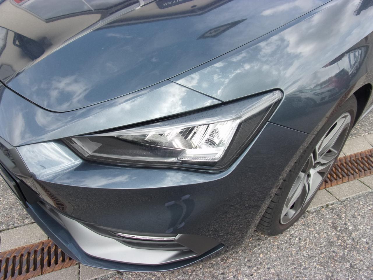Seat LEON SPORTSTOURER FR PLUS 1.5 TSI ACT STANDH. Bildbeschreibung: Seat LEON SPORTSTOURER FR PLUS 1.5 TSI ACT STANDH.