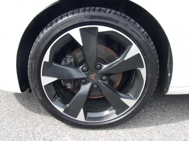 Cupra LEON SPORTSTOURER 2.0 TSI DSG AUTOMATIK DAB+ USB NAVI Bildbeschreibung: Cupra LEON SPORTSTOURER 2.0 TSI DSG AUTOMATIK DAB+ USB NAVI
