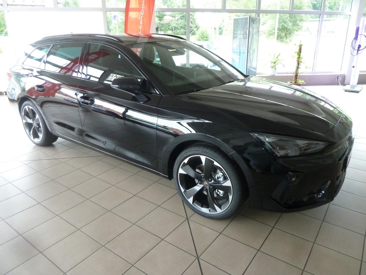 Cupra LEON SPORTSTOURER 1.5 TSI NAVI SHZ AHZV VORB. Bildbeschreibung: Cupra LEON SPORTSTOURER 1.5 TSI NAVI SHZ AHZV VORB.