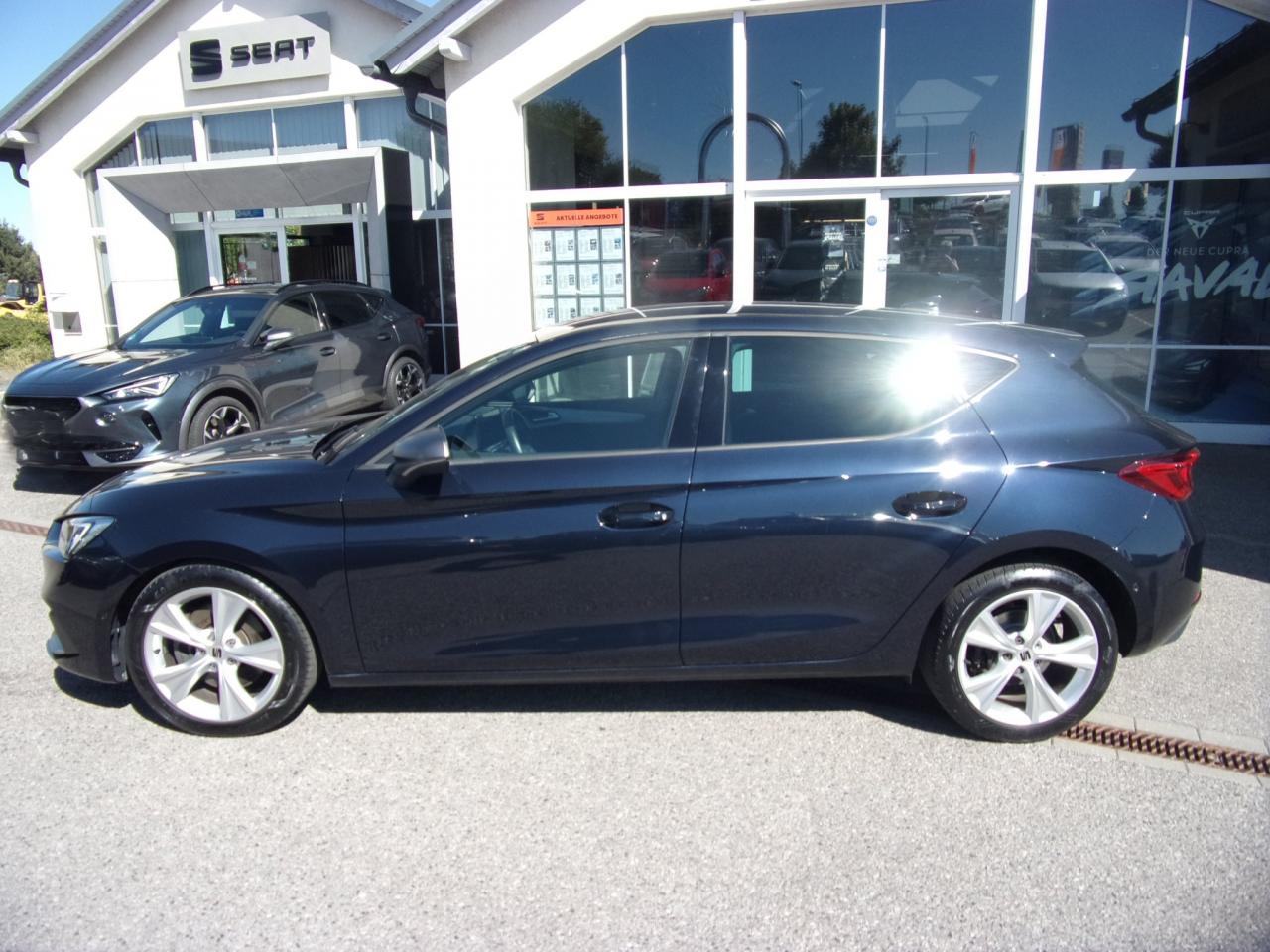 Seat LEON FR 2.0 TSI DSG STANDHEIZ. DAB+ PARKLENKASS. Bildbeschreibung: Seat LEON FR 2.0 TSI DSG STANDHEIZ. DAB+ PARKLENKASS.