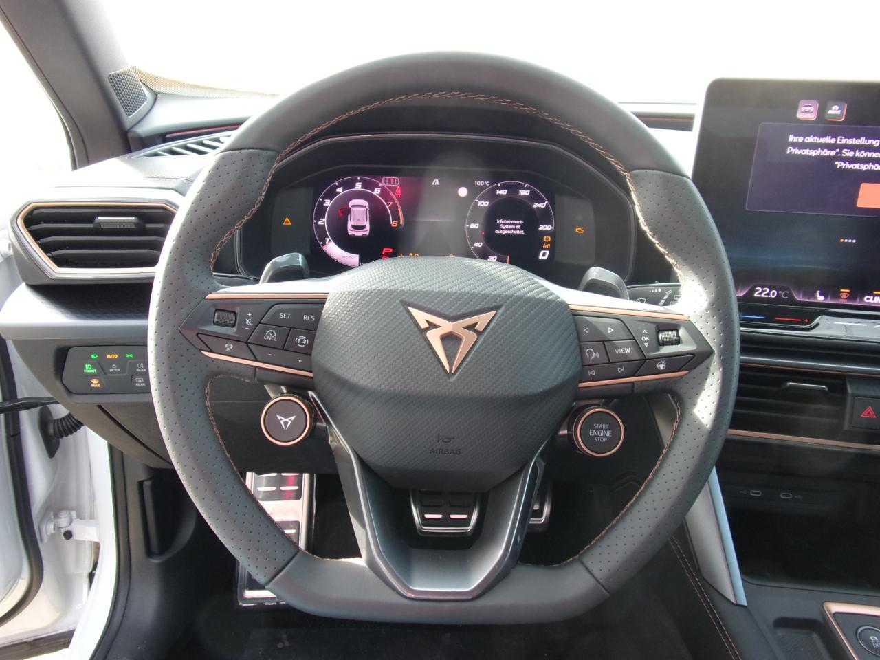 Cupra FORMENTO 2.0 , CO2-Klasse: B, AHZV PANORAMAD. Bildbeschreibung: Cupra FORMENTO 2.0 , CO2-Klasse: B, AHZV PANORAMAD.