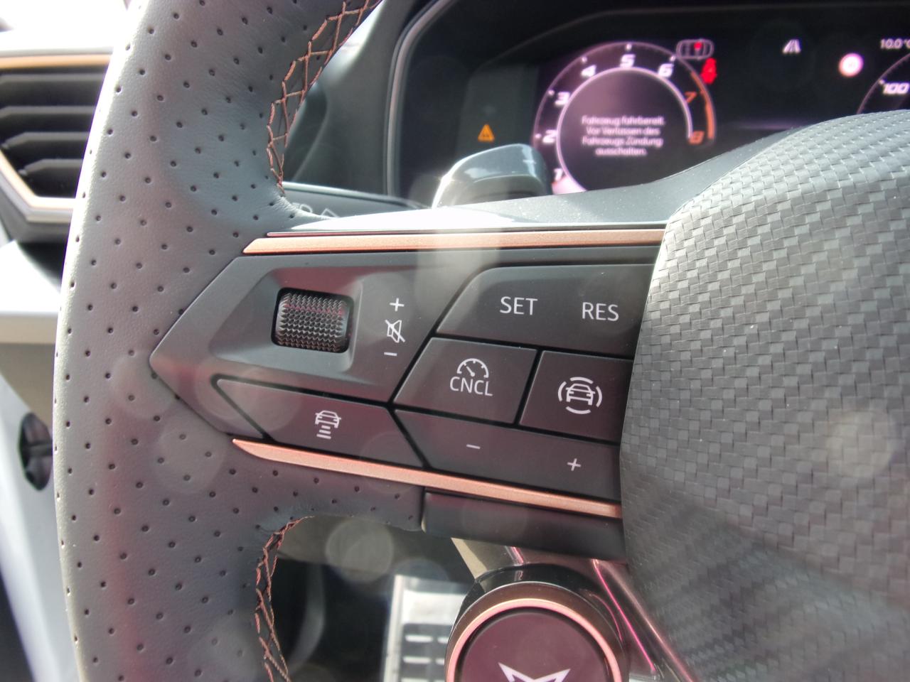Cupra FORMENTO 2.0 , CO2-Klasse: B, AHZV PANORAMAD. Bildbeschreibung: Cupra FORMENTO 2.0 , CO2-Klasse: B, AHZV PANORAMAD.