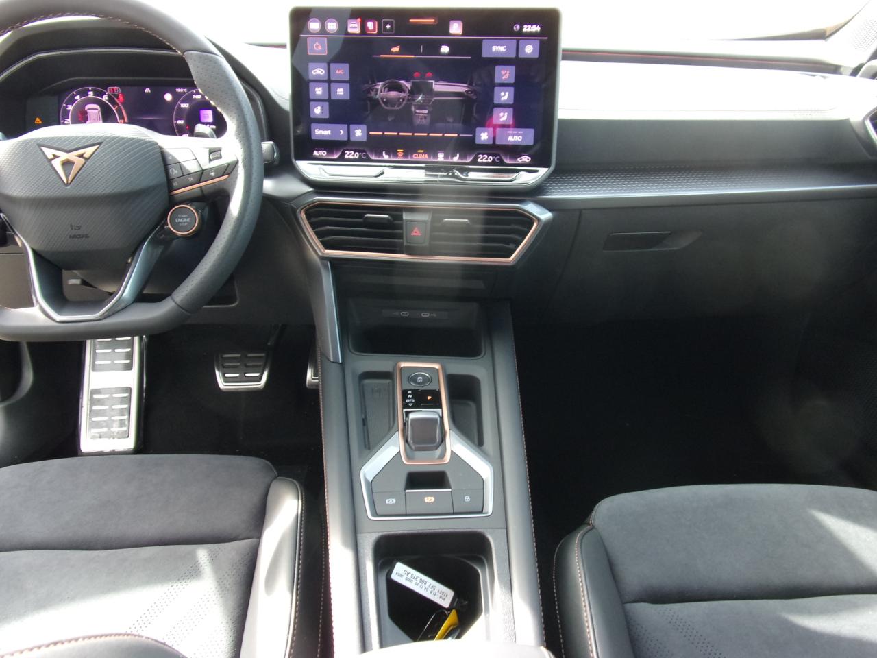 Cupra FORMENTO 2.0 , CO2-Klasse: B, AHZV PANORAMAD. Bildbeschreibung: Cupra FORMENTO 2.0 , CO2-Klasse: B, AHZV PANORAMAD.