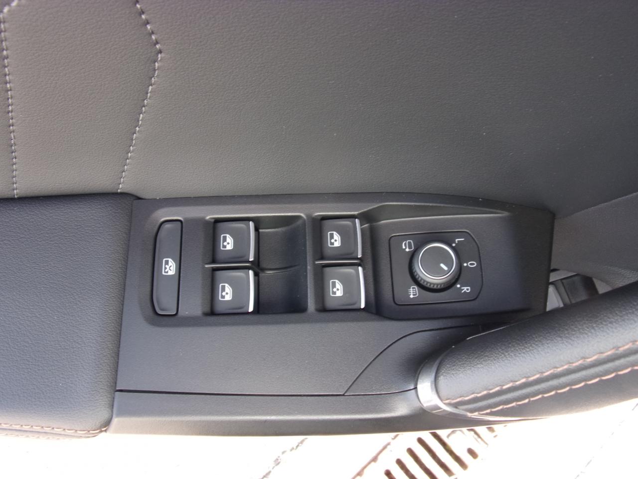 Cupra FORMENTO 1.4 VZ +GAR.* PANORAMAD. Bildbeschreibung: Cupra FORMENTO 1.4 VZ +GAR.* PANORAMAD.