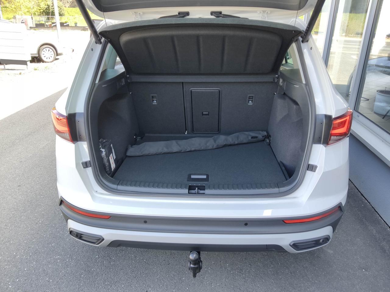 Seat ATECA ROAD EDITION 1.5 TSI DSG, CO2-Klasse: E, NAVI AHZV SITZH. Bildbeschreibung: Seat ATECA ROAD EDITION 1.5 TSI DSG, CO2-Klasse: E, NAVI AHZV SITZH.