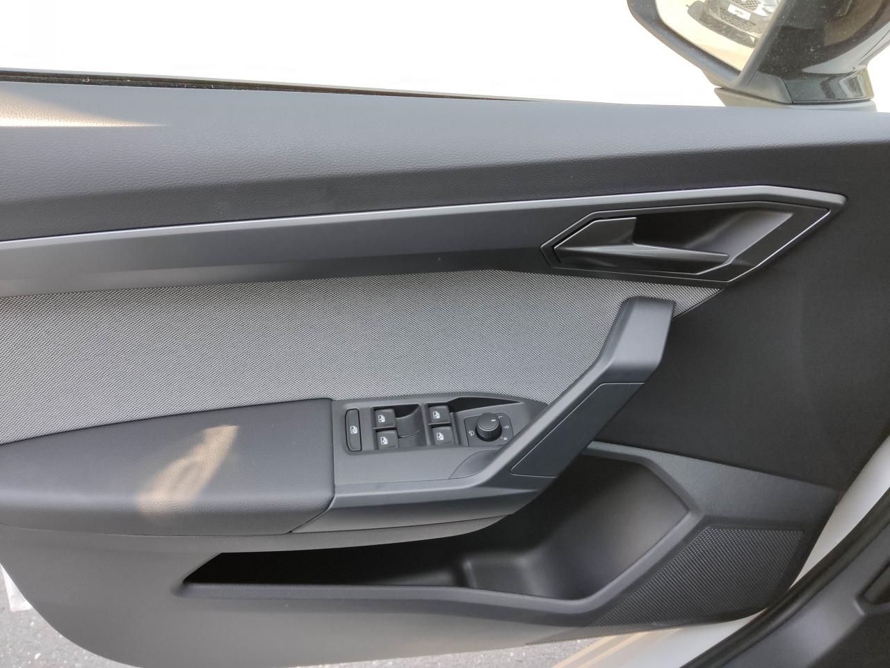 Seat IBIZA FR 1.0 TSI, CO2-Klasse: D, NAVI SITZHEIZ. EINPARKH. DAB+ Bildbeschreibung: Seat IBIZA FR 1.0 TSI, CO2-Klasse: D, NAVI SITZHEIZ. EINPARKH. DAB+