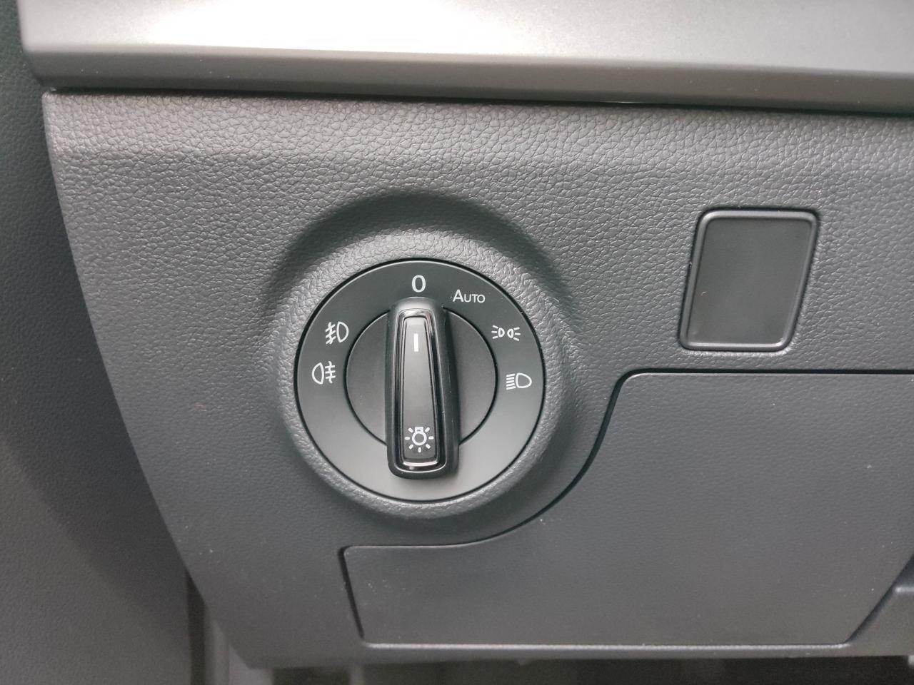 Seat IBIZA FR 1.0 TSI, CO2-Klasse: D, NAVI SITZHEIZ. EINPARKH. DAB+ Bildbeschreibung: Seat IBIZA FR 1.0 TSI, CO2-Klasse: D, NAVI SITZHEIZ. EINPARKH. DAB+